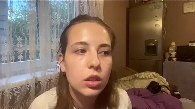 Snapshot of DaphneAmor chatting on 05-31-26, 06:09 DaphneAmor online show from 05-31-26, 06:09
