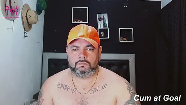 Snapshot of perverseveteranmanxxx chatting on 02-06-25, 07:07 perverseveteranmanxxx online show from 02-06-25, 07:07