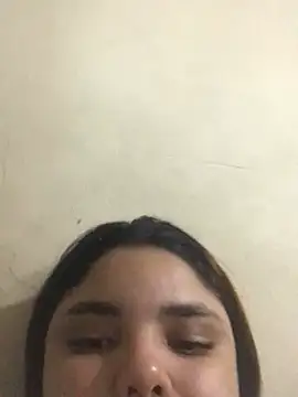 Snapshot of Cliaclara chatting on 06-10-26, 02:45 Cliaclara online show from 06-10-26, 02:45