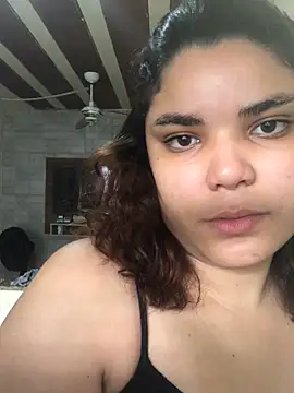 Snapshot of Cliaclara chatting on 06-17-26, 03:13 Cliaclara online show from 06-17-26, 03:13