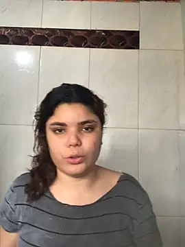 Snapshot of Cliaclara chatting on 06-27-26, 02:12 Cliaclara online show from 06-27-26, 02:12