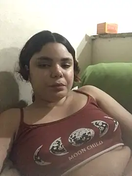 Snapshot of Cliaclara chatting on 06-30-26, 02:45 Cliaclara online show from 06-30-26, 02:45