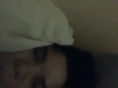 Snapshot of Cliaclara chatting on 07-05-26, 03:52 Cliaclara online show from 07-05-26, 03:52