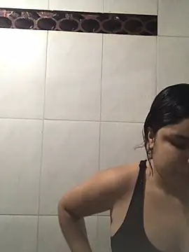 Snapshot of Cliaclara chatting on 07-06-26, 04:09 Cliaclara online show from 07-06-26, 04:09