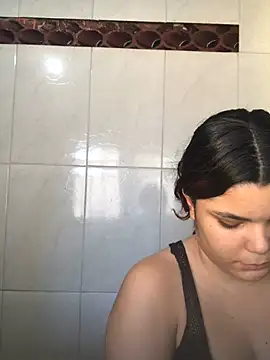 Snapshot of Cliaclara chatting on 07-06-26, 05:15 Cliaclara online show from 07-06-26, 05:15