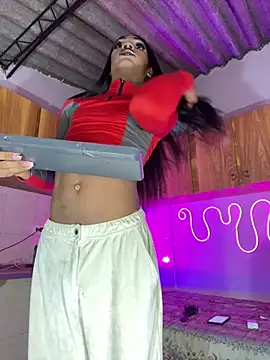 Snapshot of violeta_E_ chatting on 06-19-26, 04:39 violeta E online show from 06-19-26, 04:39