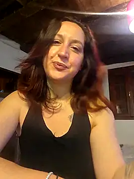 Snapshot of Nicolevellori chatting on 05-12-26, 04:31 Nicolevellori online show from 05-12-26, 04:31