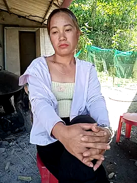 Snapshot of jenene99 chatting on 05-14-26, 06:31 jenene99 online show from 05-14-26, 06:31