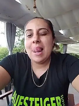 Snapshot of Antoniasweet chatting on 06-22-26, 05:43 Antoniasweet online show from 06-22-26, 05:43