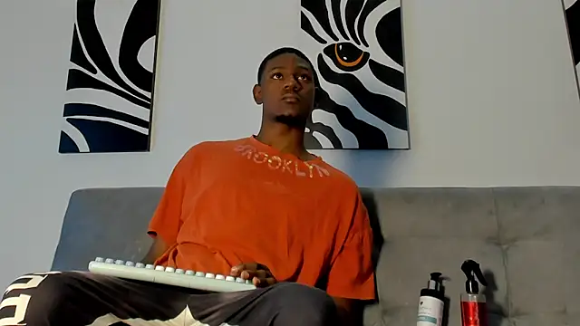Snapshot of Drake_Wit1 chatting on 06-02-26, 11:23 Drake Wit1 online show from 06-02-26, 11:23