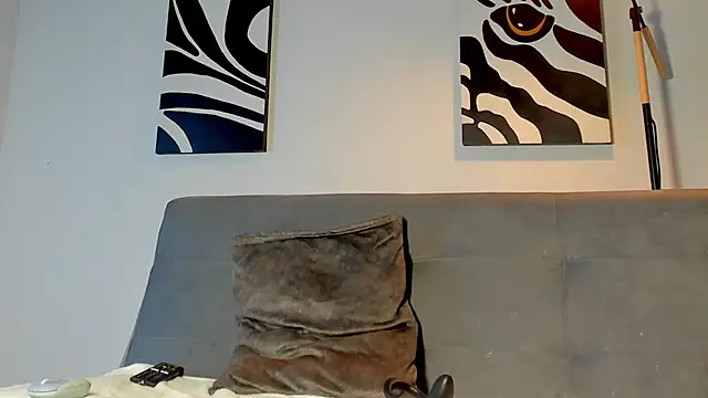 Snapshot of Drake_Wit1 chatting on 06-21-26, 11:46 Drake Wit1 online show from 06-21-26, 11:46