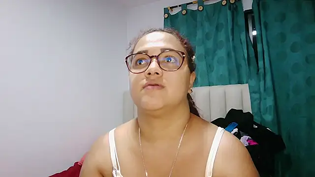 saramichell445734 online show from 05-23-26, 02:28