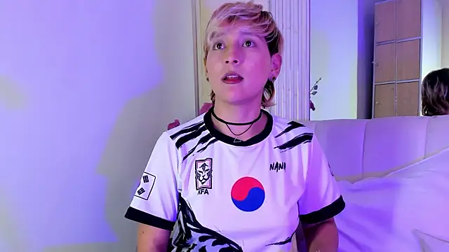 Snapshot of DannyRoudX chatting on 06-13-26, 03:37 DannyRoudX online show from 06-13-26, 03:37