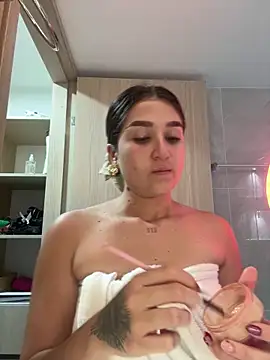 Snapshot of IsabelleMilan chatting on 06-22-26, 01:07 IsabelleMilan online show from 06-22-26, 01:07