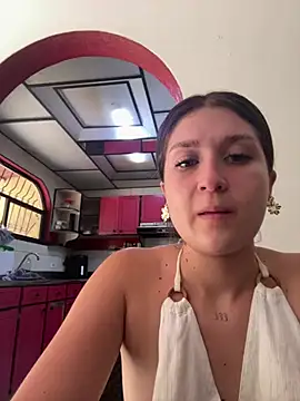 Snapshot of IsabelleMilan chatting on 06-25-26, 08:35 IsabelleMilan online show from 06-25-26, 08:35