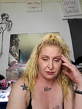 NutNmyGUTdaddy online show from 06-04-26, 09:48