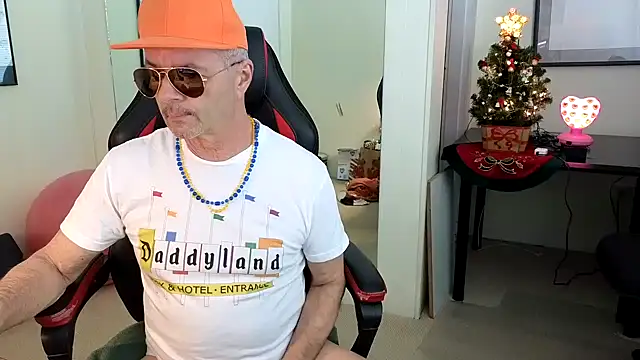 hotdadbod online show from 12-06-24, 09:13