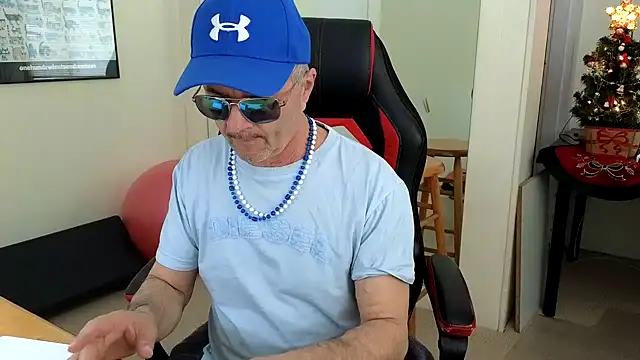 hotdadbod online show from 12-12-24, 09:26