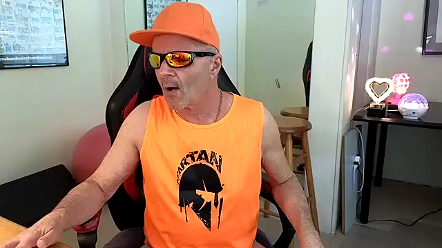 hotdadbod online show from 01-26-25, 09:18