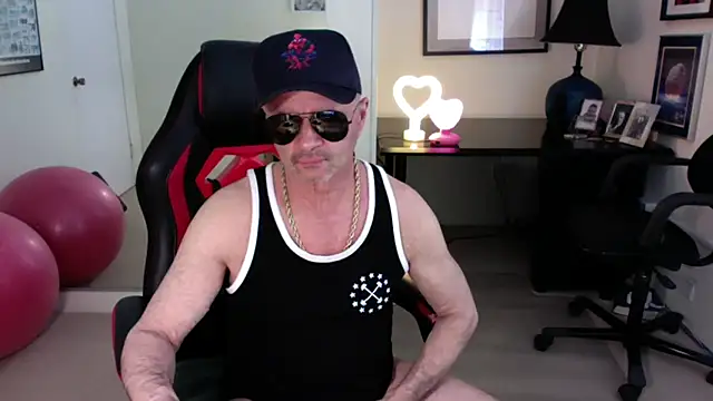 hotdadbod online show from 03-12-25, 08:41