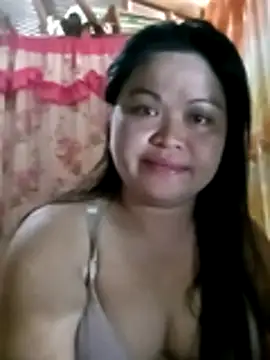 Snapshot of xxjoycexx03 chatting on 07-17-26, 04:30 xxjoycexx03 online show from 07-17-26, 04:30