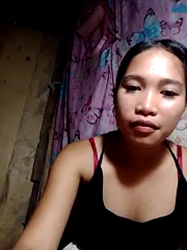 Snapshot of hottie_zaira chatting on 05-13-26, 02:03 hottie zaira online show from 05-13-26, 02:03