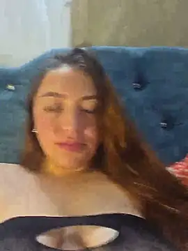 Snapshot of Veronicca_7 chatting on 06-28-26, 04:29 Veronicca 7 online show from 06-28-26, 04:29