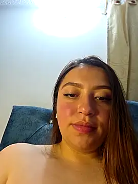 Snapshot of Veronicca_7 chatting on 07-18-26, 03:22 Veronicca 7 online show from 07-18-26, 03:22