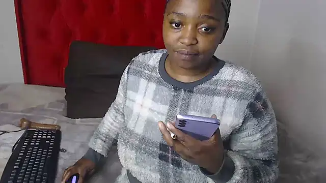 Snapshot of African_Busty chatting on 07-03-26, 08:37 African Busty online show from 07-03-26, 08:37