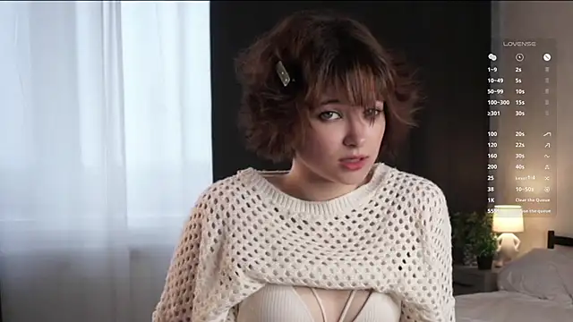 Snapshot of AlesiaPeasel chatting on 06-12-26, 12:15 AlesiaPeasel online show from 06-12-26, 12:15