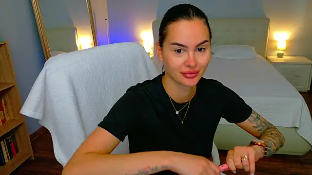 BabyyGirll  online show from 07-10-26, 06:07