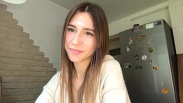 ZaraGuyette online show from 07-07-26, 07:23