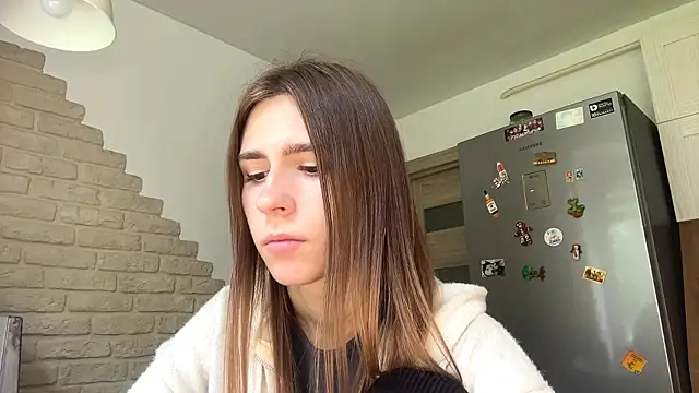 ZaraGuyette online show from 07-09-26, 11:03