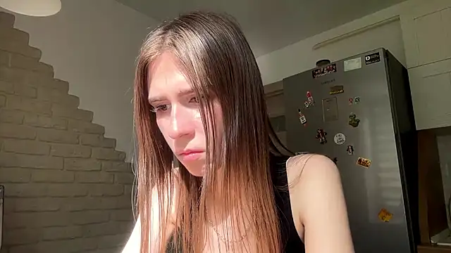 ZaraGuyette online show from 07-19-26, 02:10