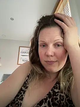 anabellefetish1 online show from 06-02-26, 07:38