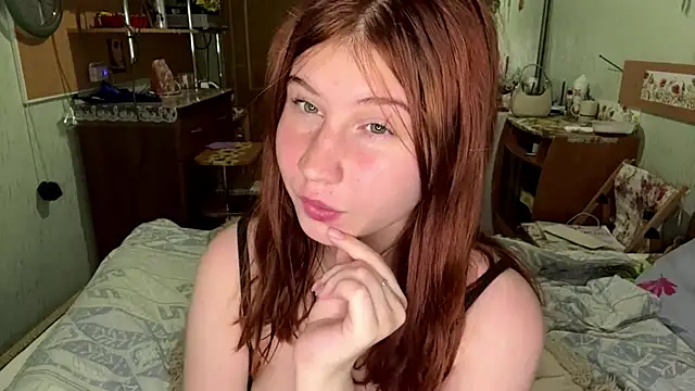 Snapshot of EmmaLovelyBB chatting on 06-10-26, 06:40 EmmaLovelyBB online show from 06-10-26, 06:40