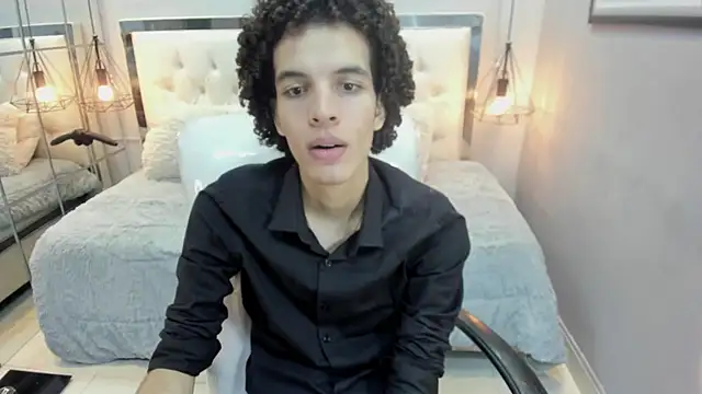 Snapshot of felix_haze chatting on 05-21-26, 05:53 felix haze online show from 05-21-26, 05:53