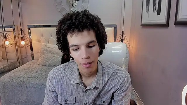 Snapshot of felix_haze chatting on 05-23-26, 05:28 felix haze online show from 05-23-26, 05:28