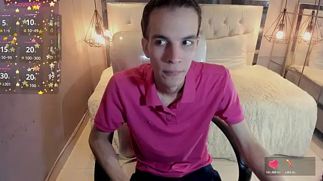 Snapshot of felix_haze chatting on 07-12-26, 06:10 felix haze online show from 07-12-26, 06:10