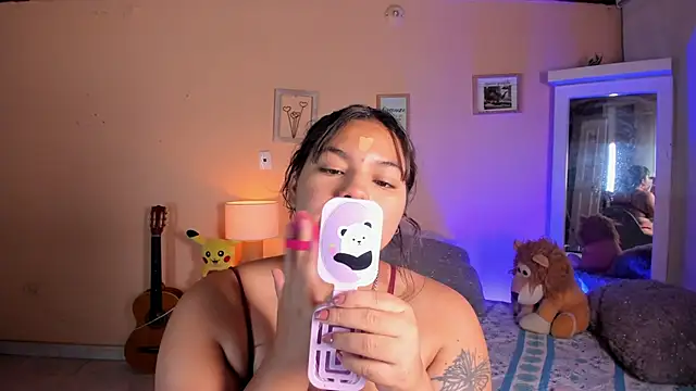 naomy ruiz  online show from 05-29-26, 12:03