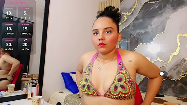 Snapshot of Sol__Latina chatting on 05-27-26, 12:13 Sol Latina online show from 05-27-26, 12:13