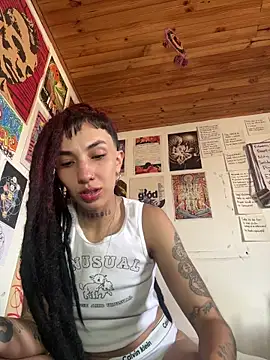 Snapshot of niah_11 chatting on 06-20-26, 07:16 niah 11 online show from 06-20-26, 07:16