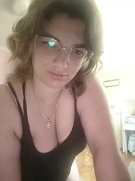 Snapshot of Nika6524 chatting on 05-22-26, 10:21 Nika6524 online show from 05-22-26, 10:21