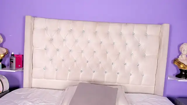 Snapshot of candy_queens_ chatting on 06-28-26, 10:43 candy queens online show from 06-28-26, 10:43