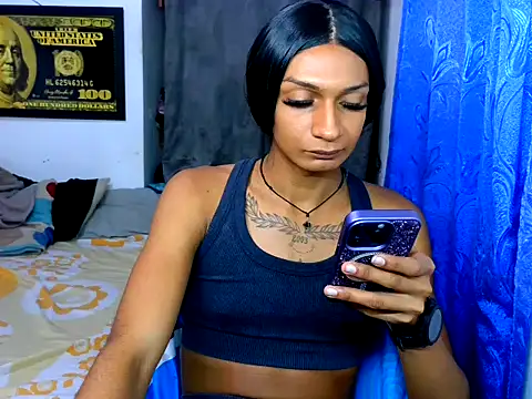 Snapshot of Alexxasexy chatting on 06-03-26, 01:36 Alexxasexy online show from 06-03-26, 01:36