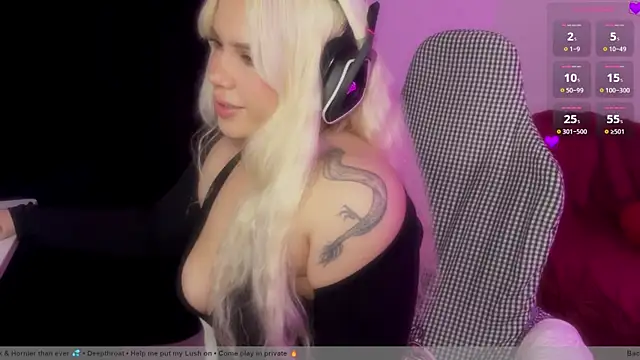 NinnaVoss online show from 07-22-26, 06:49