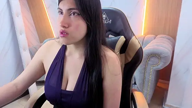 Snapshot of Violett_tf chatting on 06-20-26, 12:52 Violett tf online show from 06-20-26, 12:52