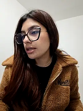 Snapshot of cutetemari chatting on 06-17-26, 01:52 cutetemari online show from 06-17-26, 01:52