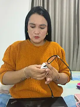 Snapshot of rousee69_ chatting on 05-30-26, 11:57 rousee69 online show from 05-30-26, 11:57