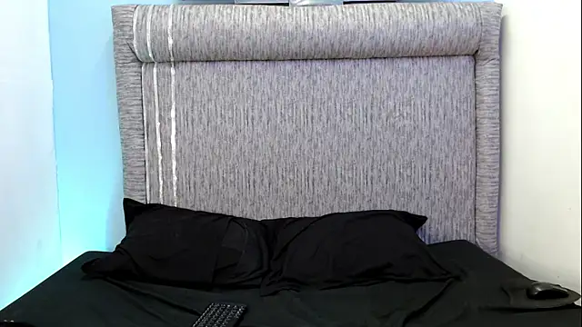 Taylerr 18 online show from 05-27-26, 02:52